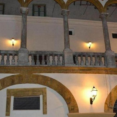 B&B Palazzo Corvino ปาแลร์โม ภายนอก รูปภาพ